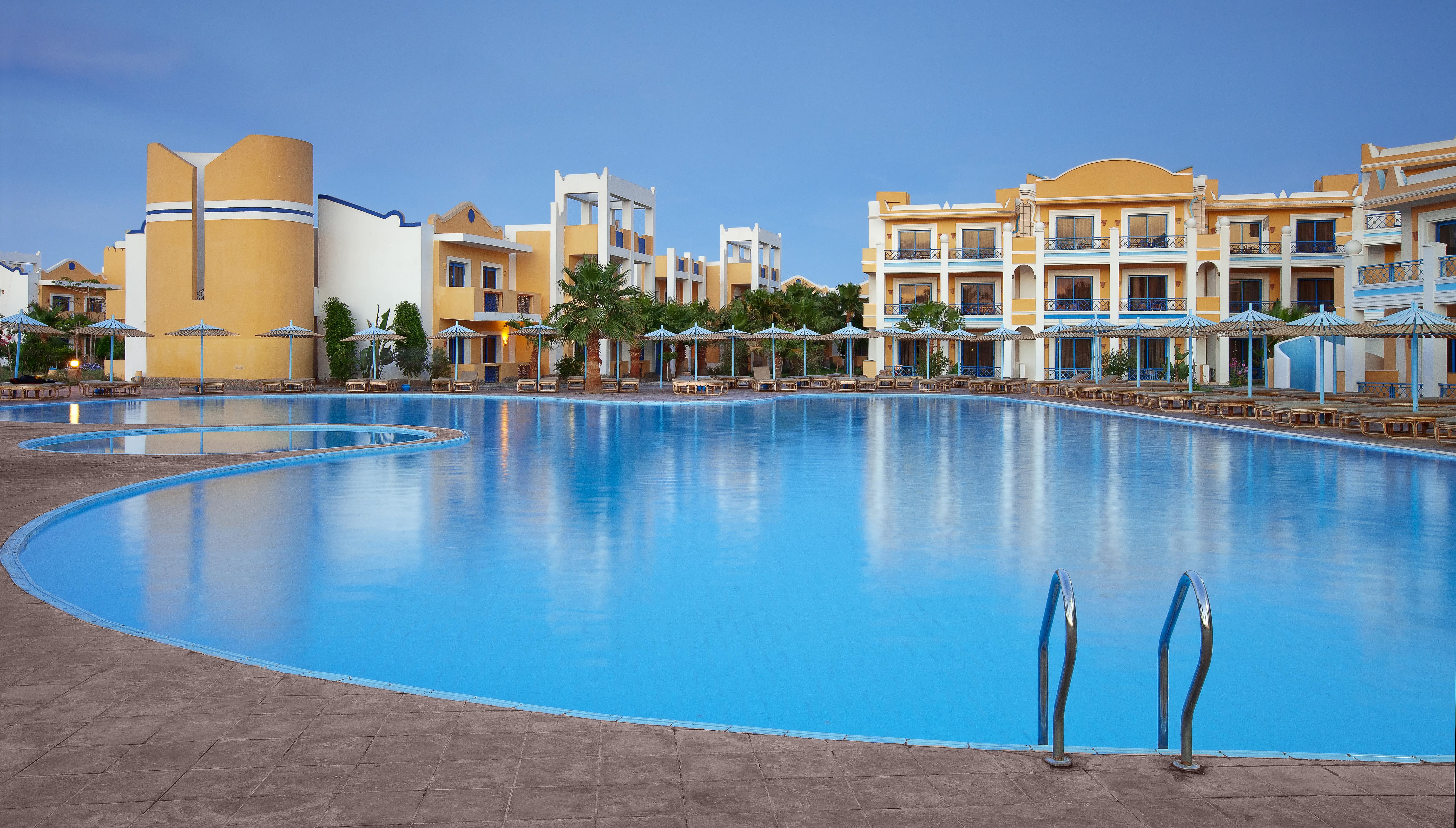 Mirage Bay Hotel & Aqua Park , Suites , Flates الغردقة المظهر الخارجي الصورة